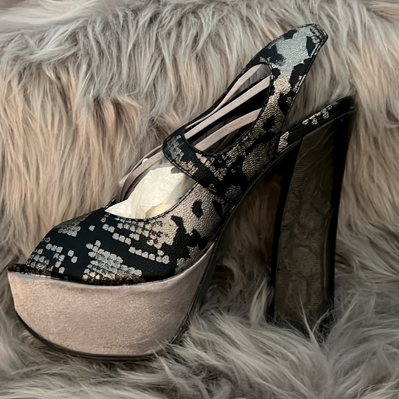 Kayleen Black & Silver snake print Victoria Heels w/ Shiny Platform Y2K size 9 - Picture 10 of 16